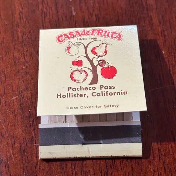 Vintage Matchbook Casa de Fruta Pacheco Pass Hollister California Fruit Visit - Picture 3 of 10